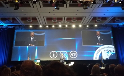 世界最大規模の大会で行われる講演の風景